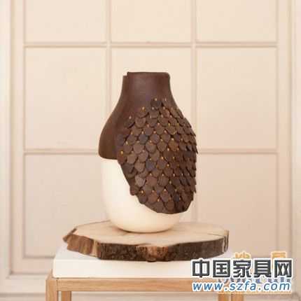 使用天然動(dòng)物、植物聚合物制作的Botanica系列器皿