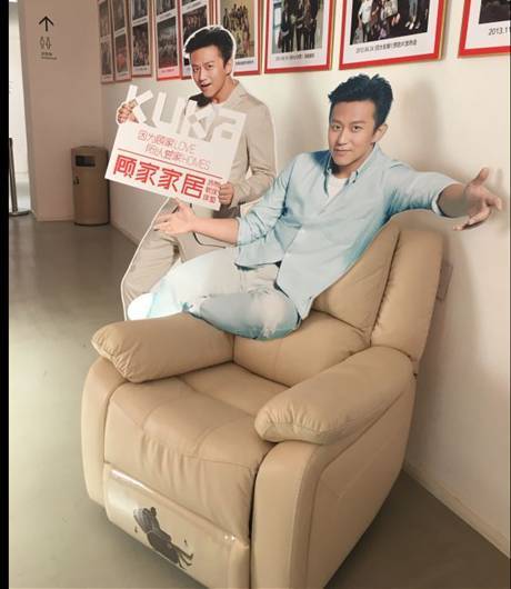 “炒米”最愛！顧家家居功能沙發(fā)“能量艙”亮相鄧超粉絲見面會(huì)